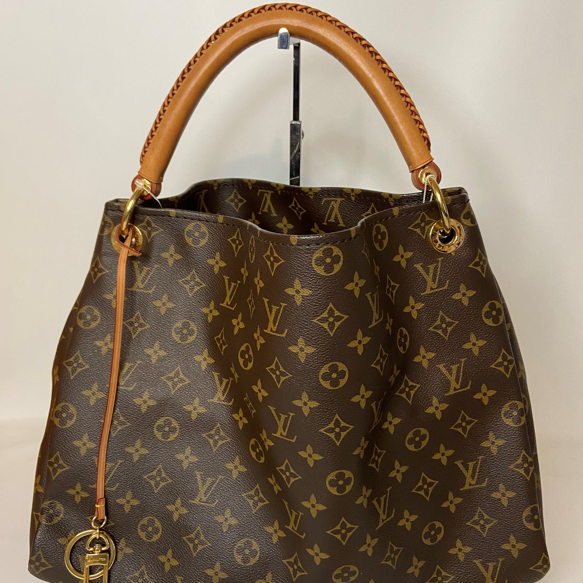 FOR SALE* Louis Vuitton Artsy MM Discontinued Style Authentic for