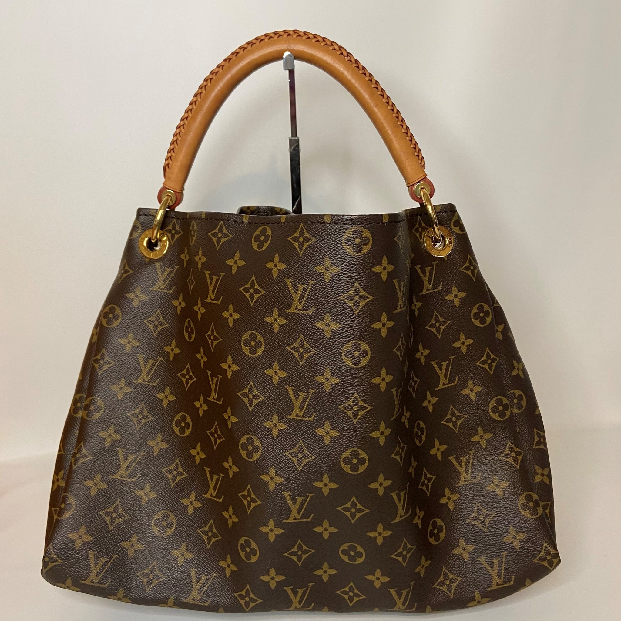 Difference Between Louis Vuitton Artsy Mm And Gm